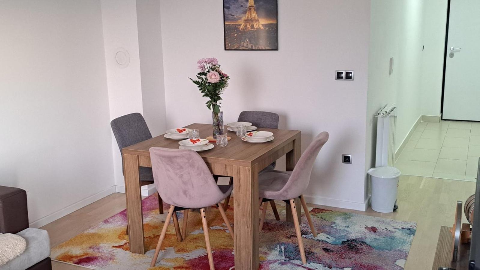 Apartment Saraj 2 *